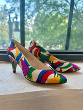 Load image into Gallery viewer, Vintage 80's Lifestride Rainbow Silk Pumps
