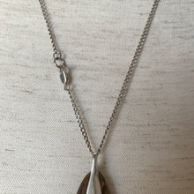 Load image into Gallery viewer, Vintage Tiger's Eye and Sterling Silver Necklace