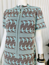 Load image into Gallery viewer, 1960s Novelty Bird Print Knit Shift Dress