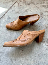 Load image into Gallery viewer, Vintage Bass Tan Leather Stacked Heel Western Mules