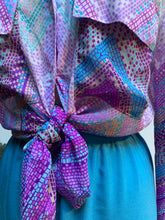 Load image into Gallery viewer, Makali Chiffon LS Blouse