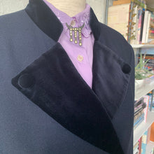 Load image into Gallery viewer, 1970s-1980s Navy Blue Blazer Suit Jacket With Velvet Details