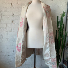 Load image into Gallery viewer, 1990s Y2K Embossed Ivory & Blush Floral Day Coat