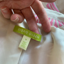 Load image into Gallery viewer, 1990s Y2K Embossed Ivory & Blush Floral Day Coat