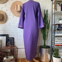Load image into Gallery viewer, Vintage Egyptian Purple Kaftan