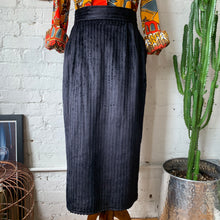 Load image into Gallery viewer, 1980s Black Corduroy Pencil Skirt