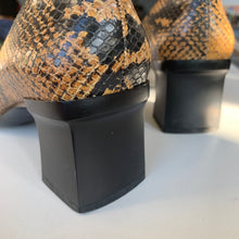 Load image into Gallery viewer, 1990s Nine West Statement Snake Heels