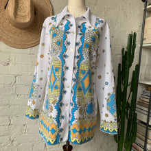 Load image into Gallery viewer, 1960s - 1970s Novelty Print Blouse
