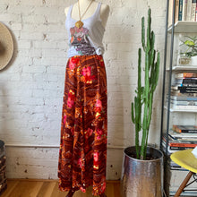 Load image into Gallery viewer, 1960s Vibrant Hawaiian Tiki Maxi Skirt