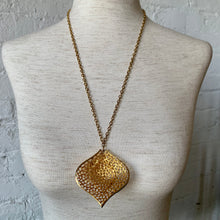 Load image into Gallery viewer, 1970's Large Gold Filigree Cat Eye Pendant Necklace