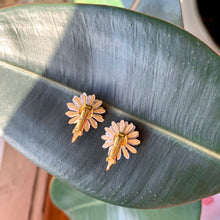 Load image into Gallery viewer, 1960s White & Yellow Daisy Clip On Earrings