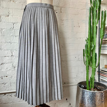 Load image into Gallery viewer, 1970s Black & White / Gray Accordion Pleated Midi Skirt