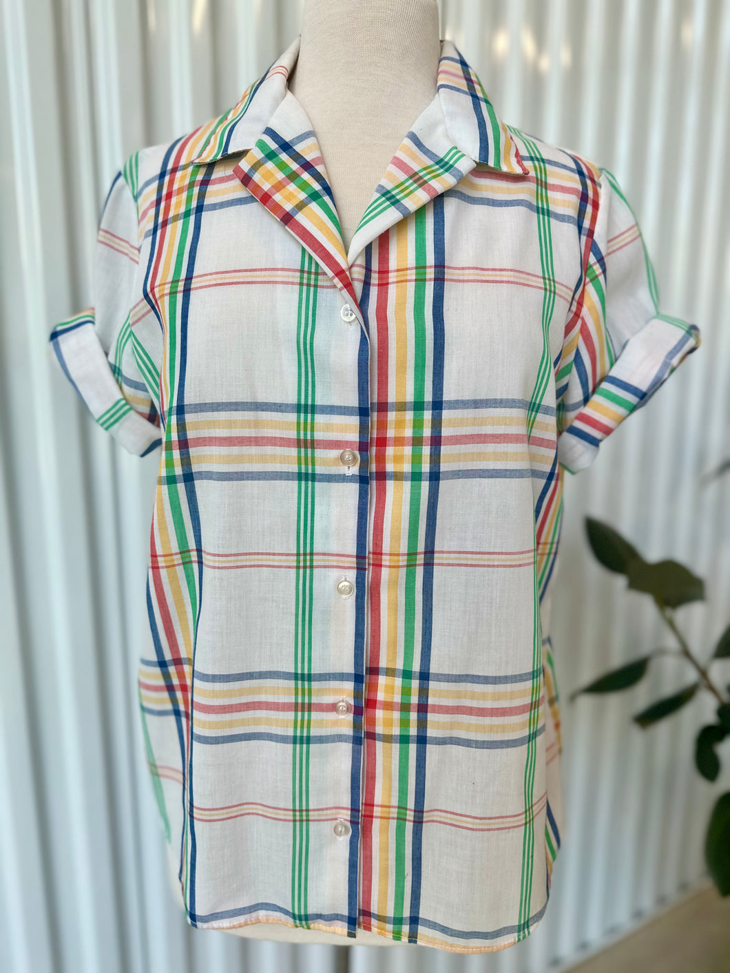 Vintage White S/S With Rainbow Line Plaid Button Down Shirt