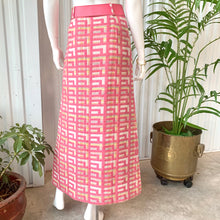 Load image into Gallery viewer, 60s Bubble Gum Pink Geometric Pattern Knit Maxi Skirt With Belt
