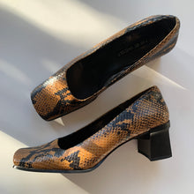 Load image into Gallery viewer, 1990s Nine West Statement Snake Heels
