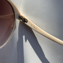 Load image into Gallery viewer, 1970s Oversized Ecru Sunnies
